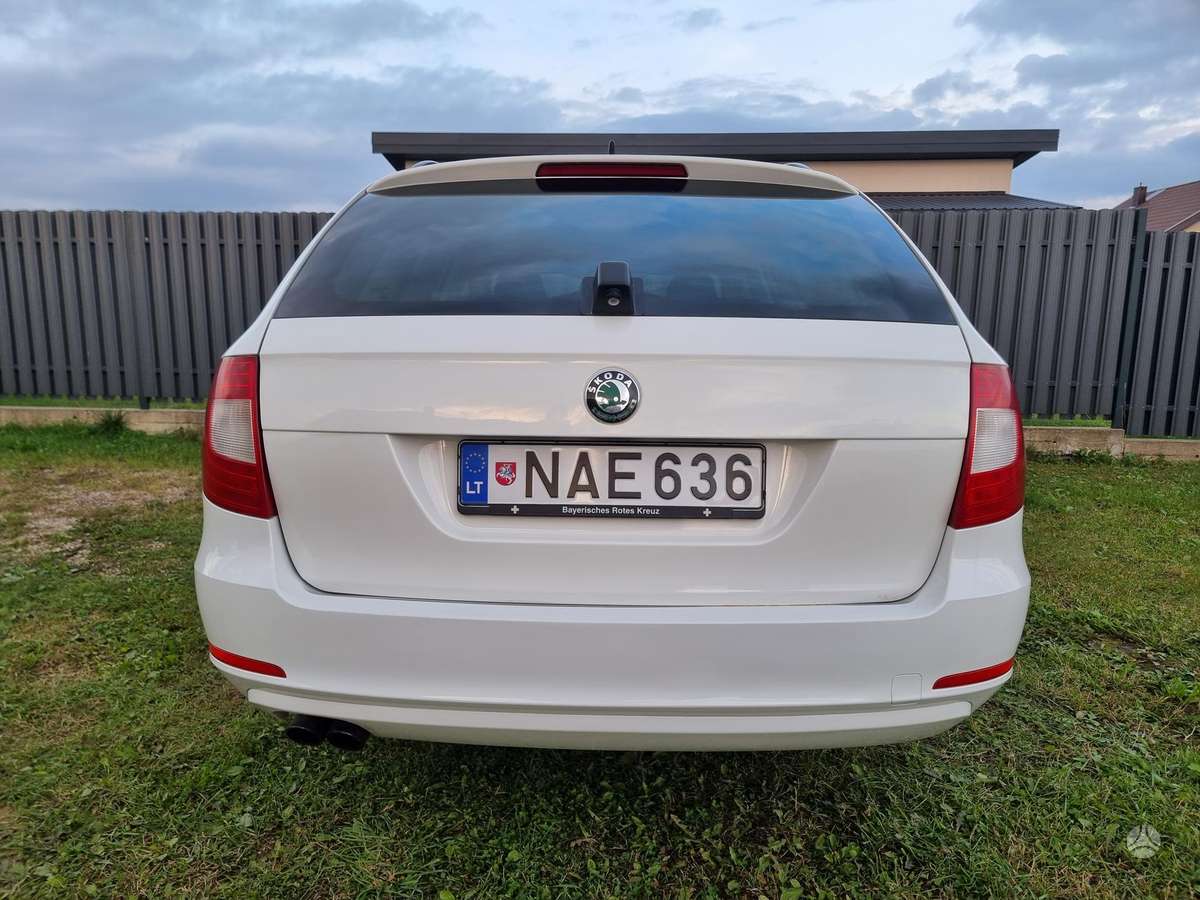 Skoda Superb 2013 — photo 7