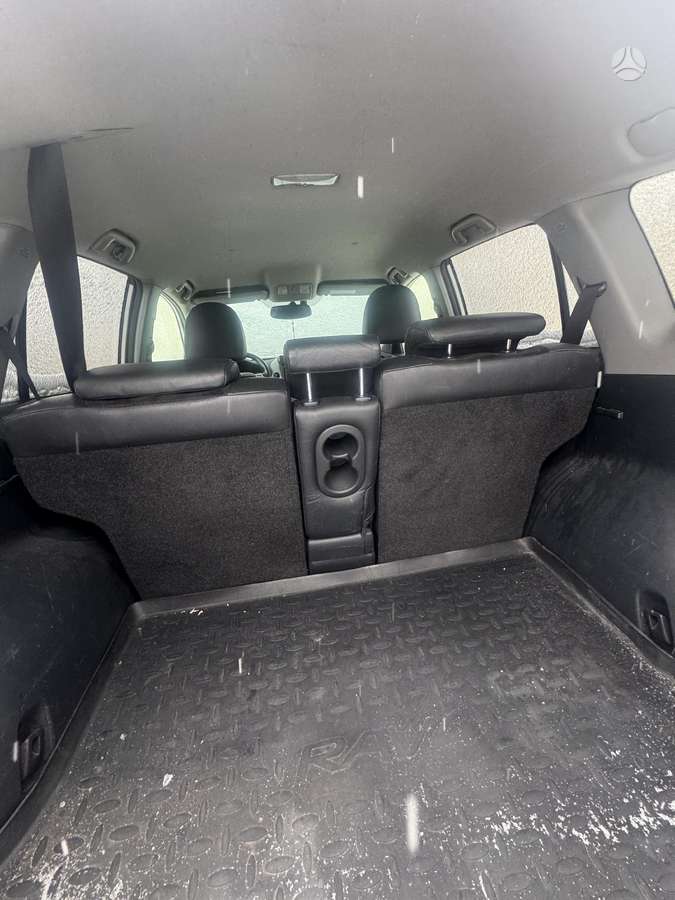 Toyota RAV4 2011 — двигун 2231 cm³, 150 HP (110kW)
