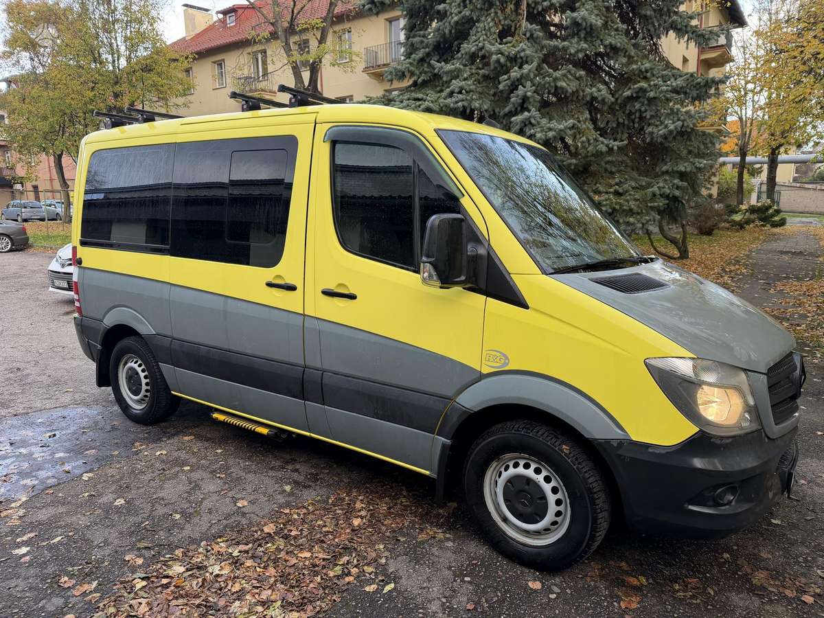 Mercedes-Benz Sprinter 2014 — interior