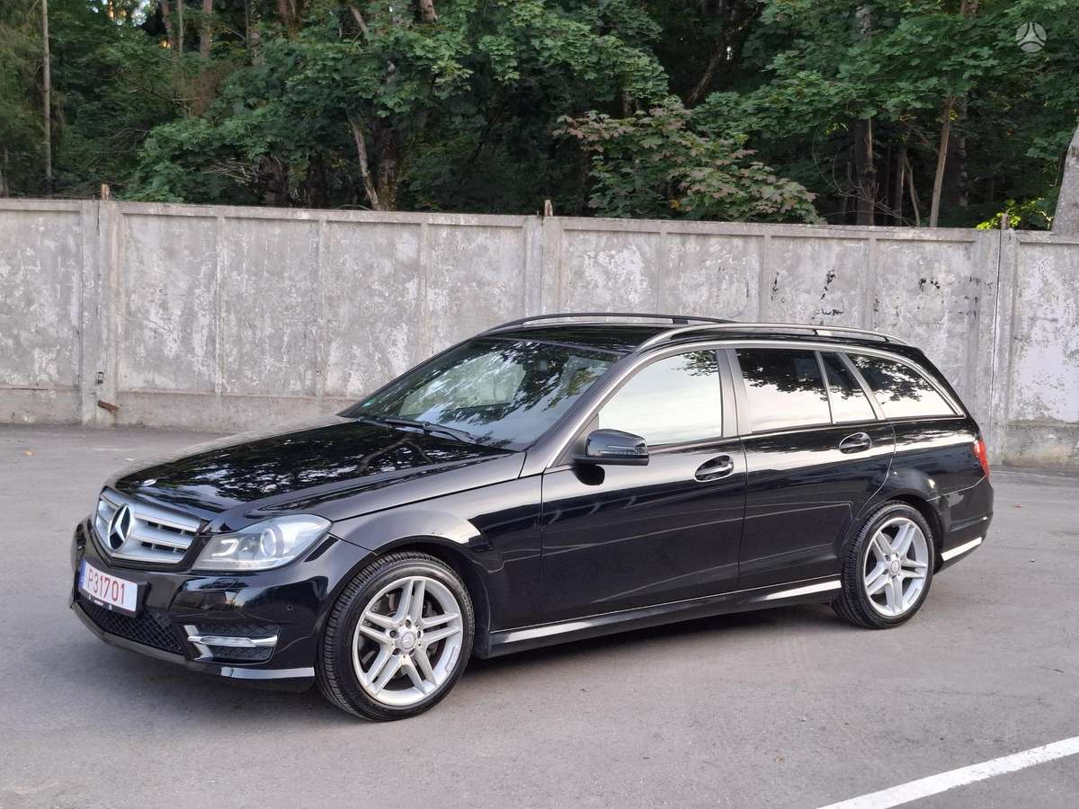 Mercedes-Benz C250 2011 — photo 10