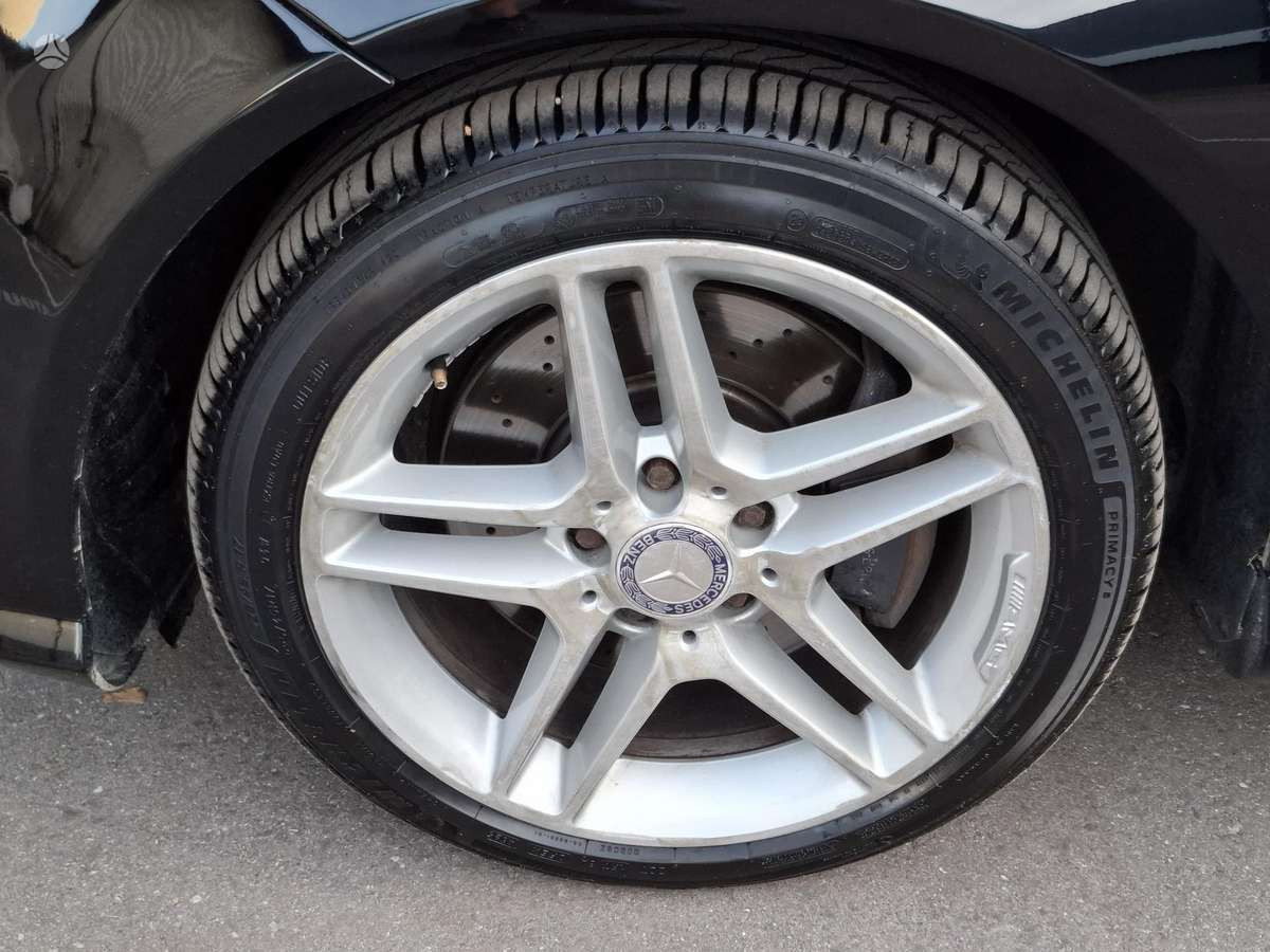 Mercedes-Benz C250 2011 — photo 32