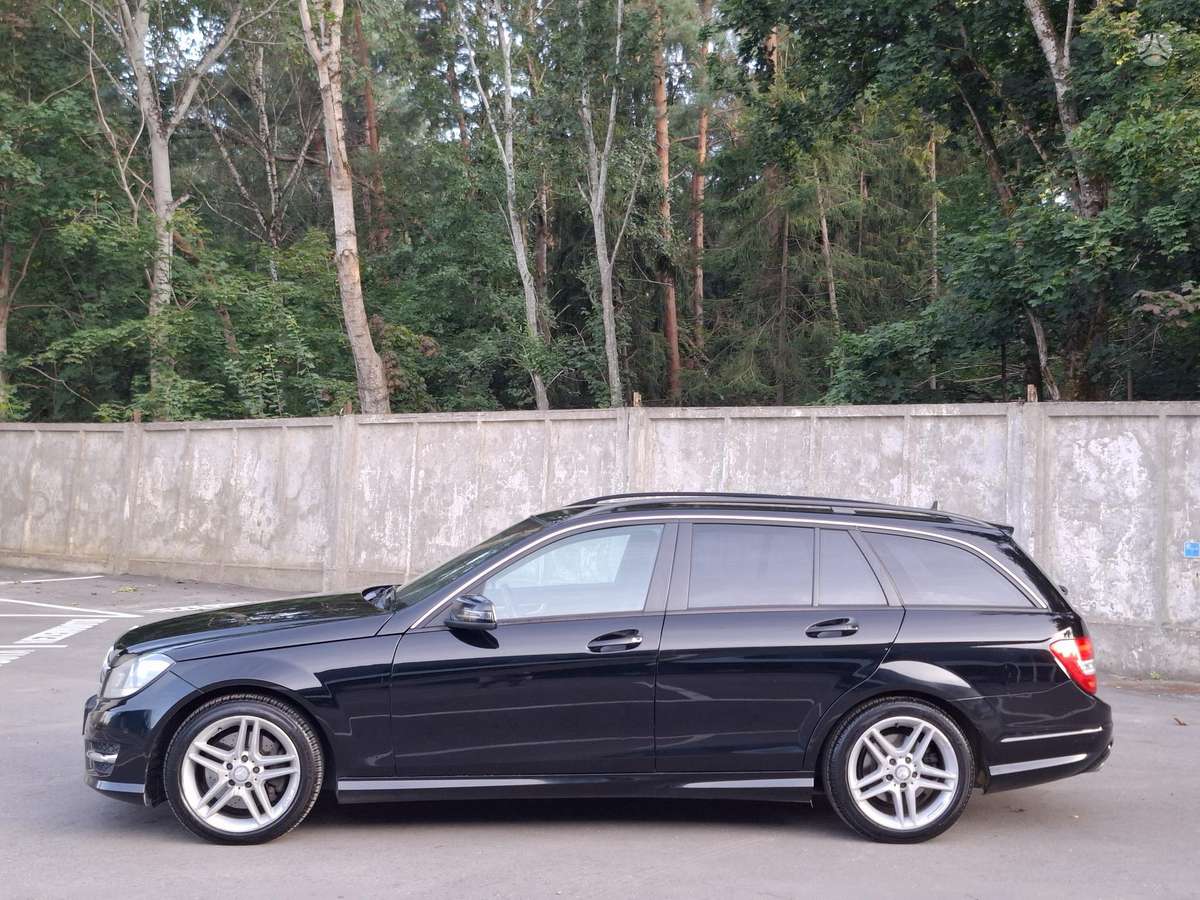 Mercedes-Benz C250 2011 — engine 2143 cm³, 204 HP (150kW)