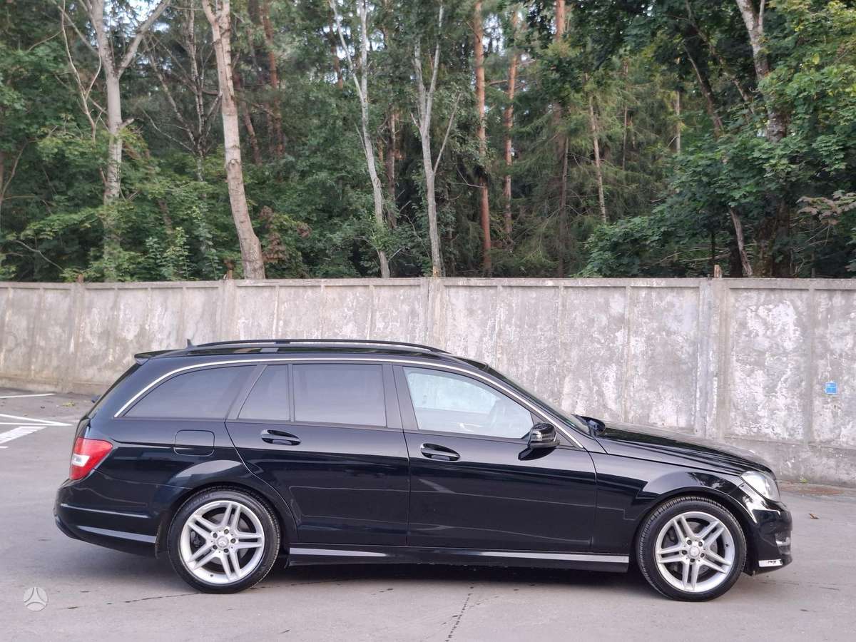 Mercedes-Benz C250 2011 — photo 7