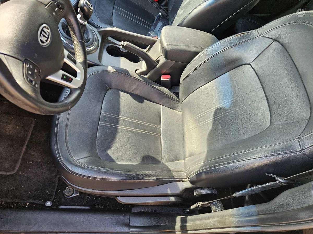 Kia Sportage 2012 — photo 7