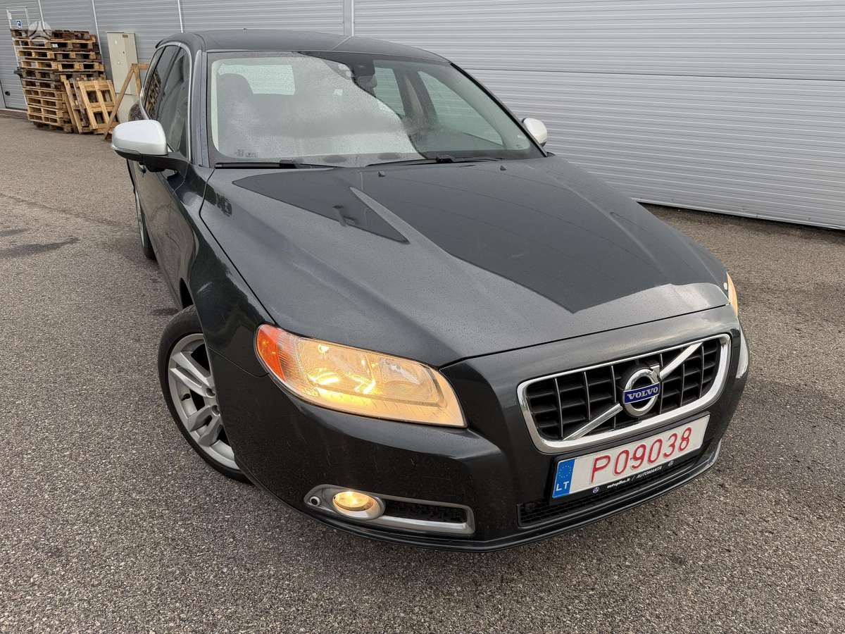 Volvo V70 2012 — двигун 1984 cm³, 163 HP (120kW)