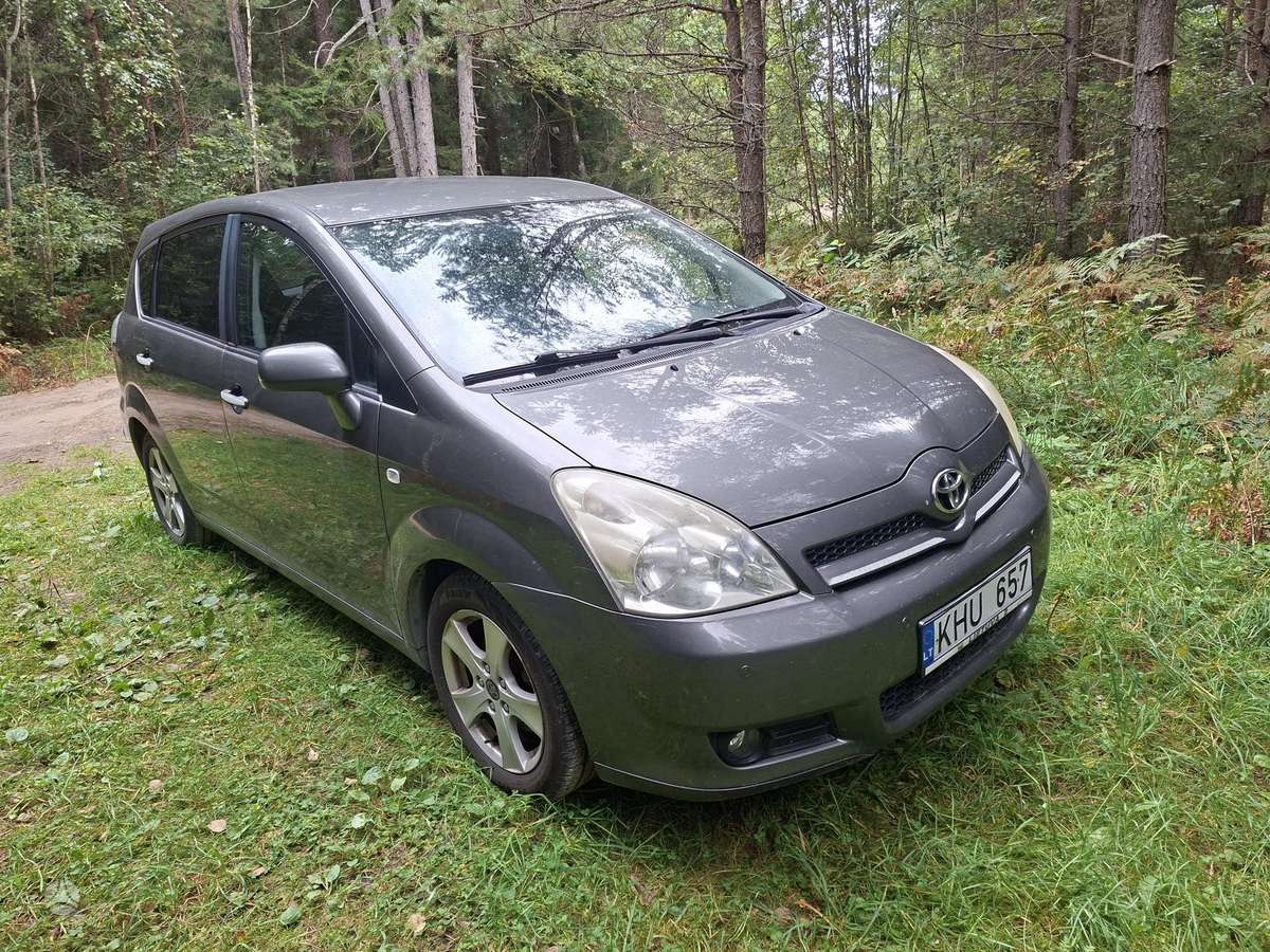 Toyota Corolla 2007 — engine 2231 cm³, 136 HP (100kW)