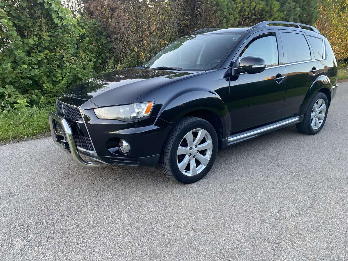 Mitsubishi Outlander 2012 — photo 6