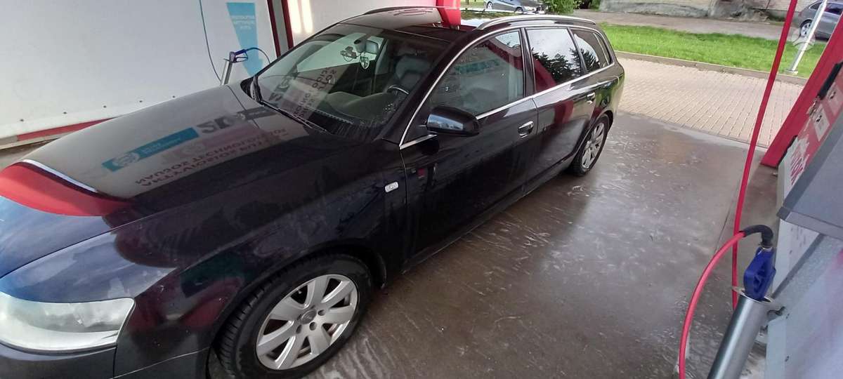 Audi A6 2008 — interior