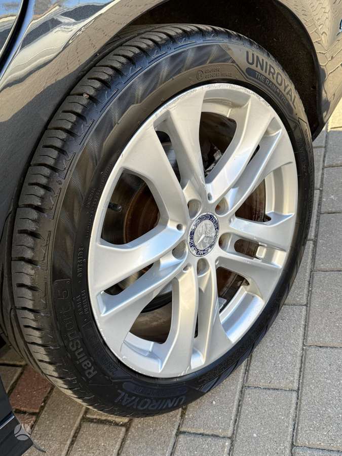 Mercedes-Benz C200 2014 — photo 10