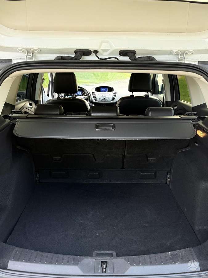 Ford Kuga 2013 — photo 20