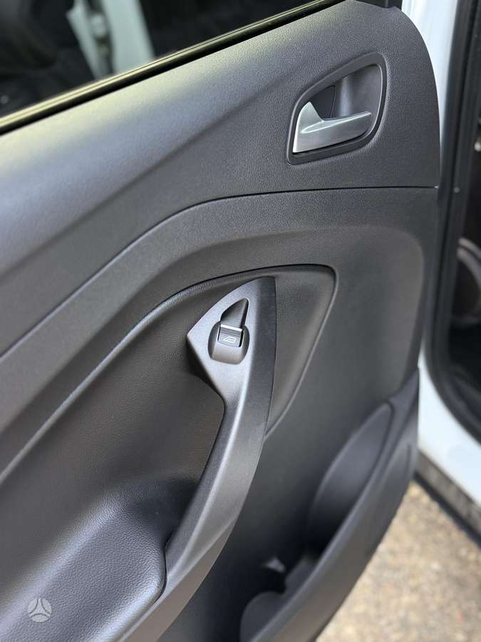 Ford Kuga 2013 — photo 22