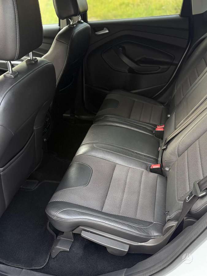 Ford Kuga 2013 — photo 23