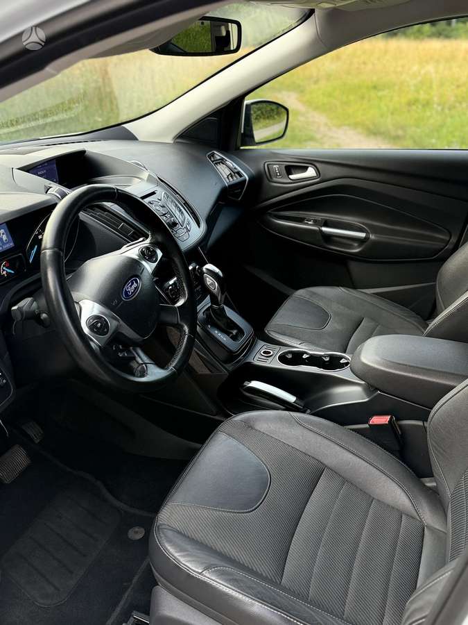 Ford Kuga 2013 — photo 25