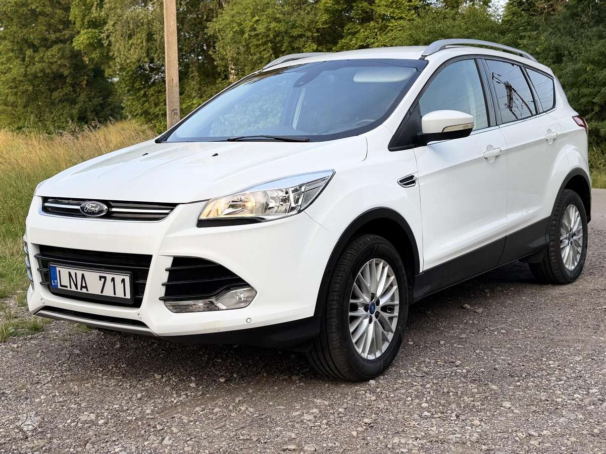 Ford Kuga 2013 — interior