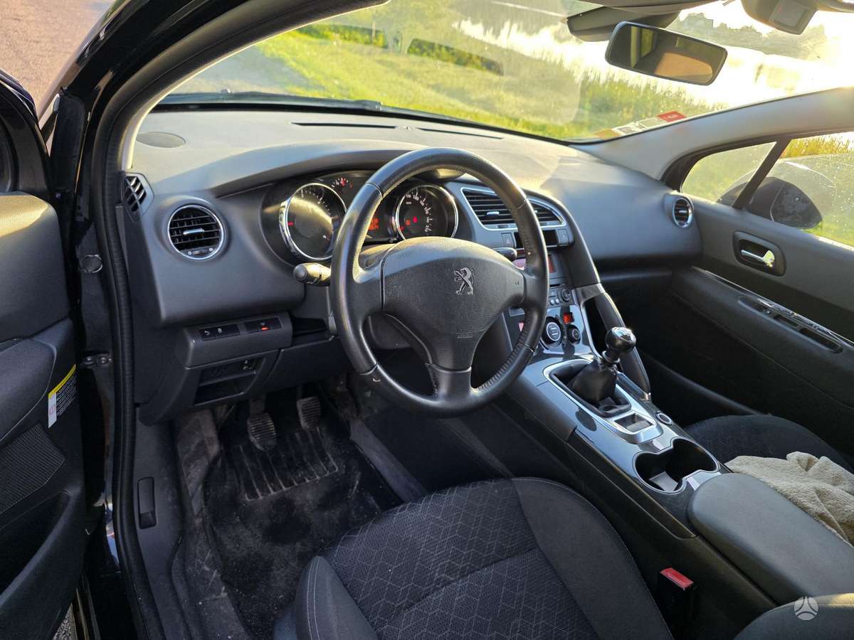Peugeot 3008 2015 — photo 11
