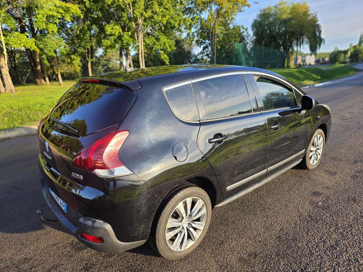 Peugeot 3008 2015 — engine 1560 cm³