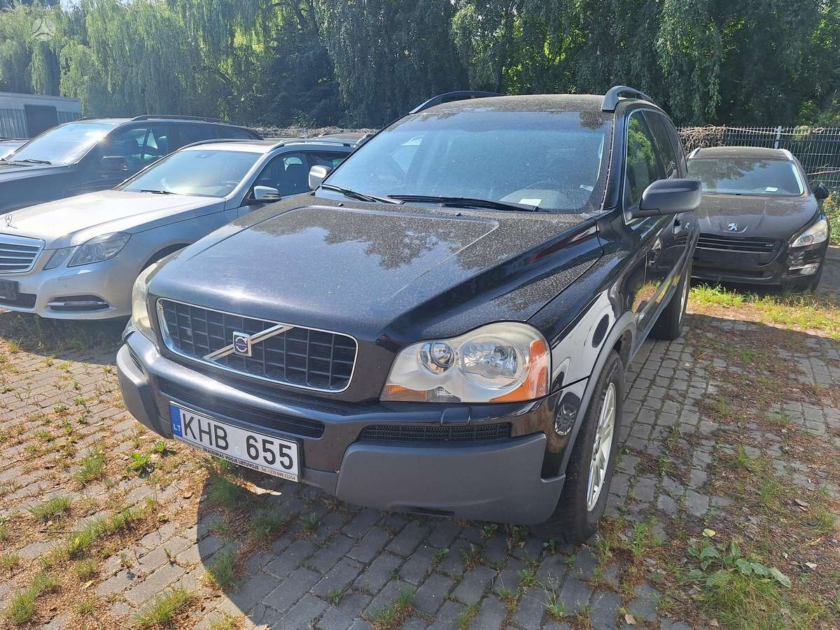 Volvo XC90 2005 — rear view
