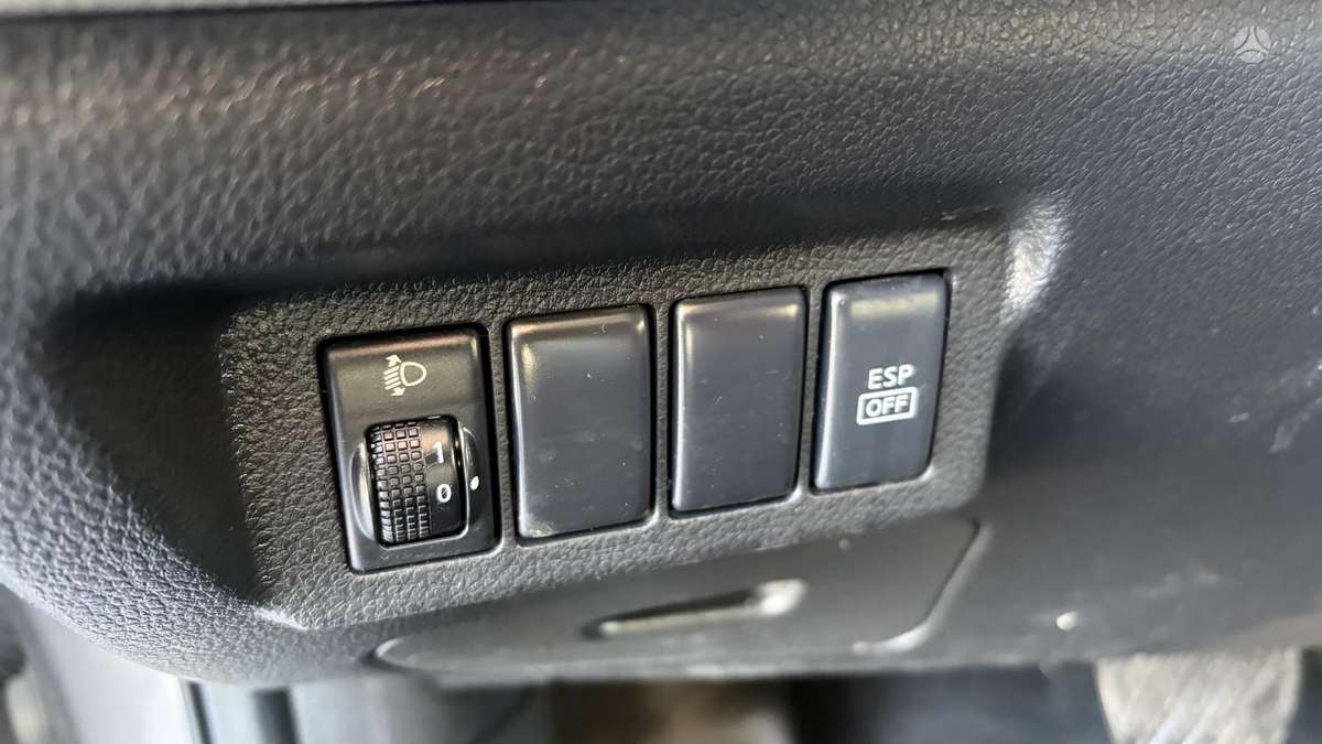 Nissan X-Trail 2008 — photo 18