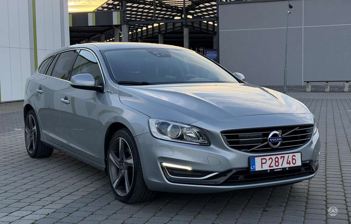Volvo V60 2014 — фото 7