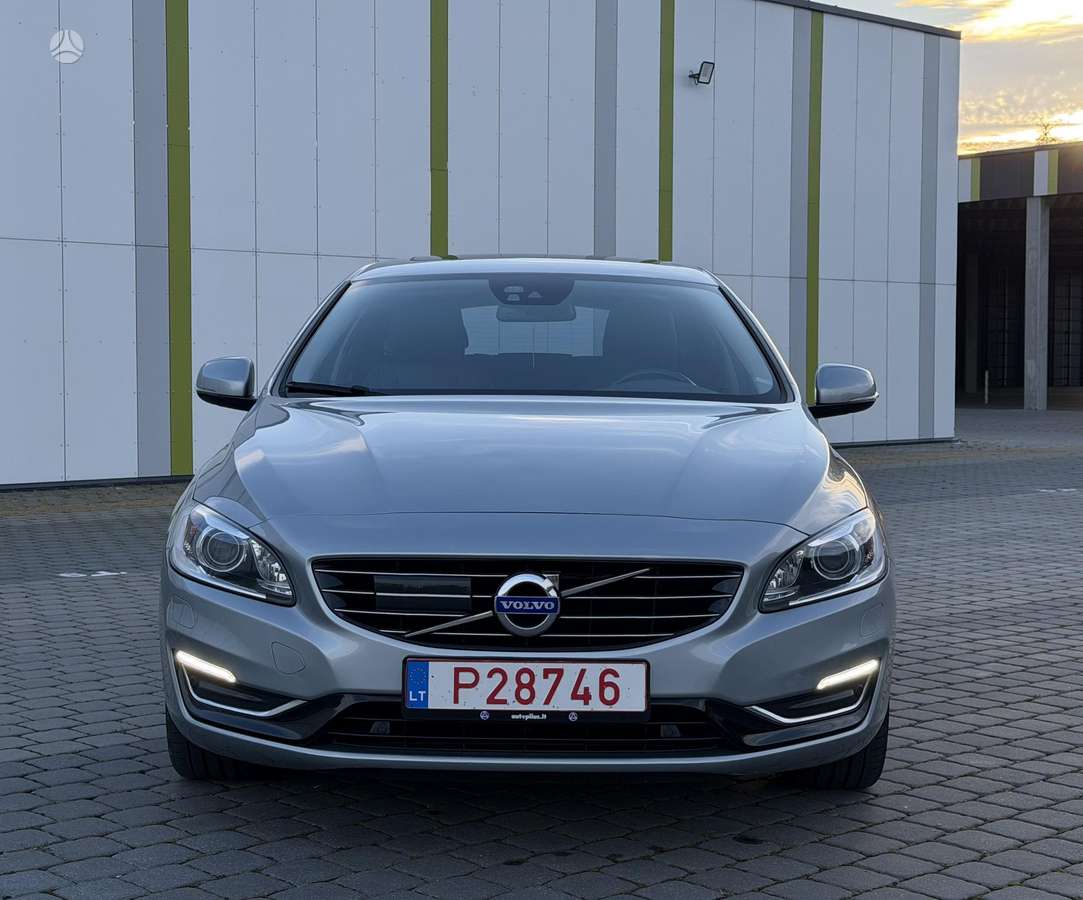 Volvo V60 2014 — фото 8
