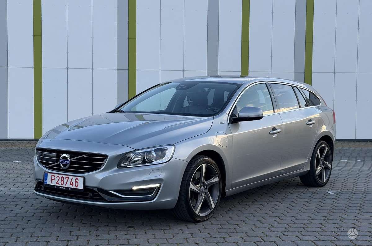 Volvo V60 2014 — фото 9