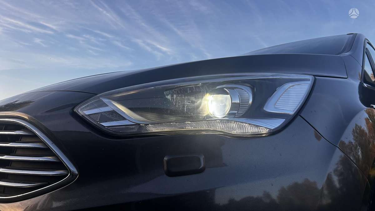 Ford C-MAX 2015 — photo 20
