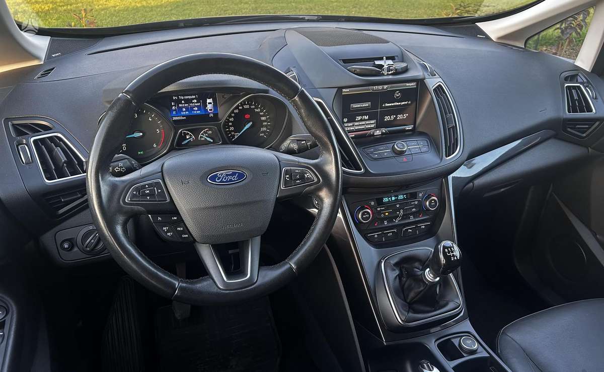Ford C-MAX 2015 — photo 24