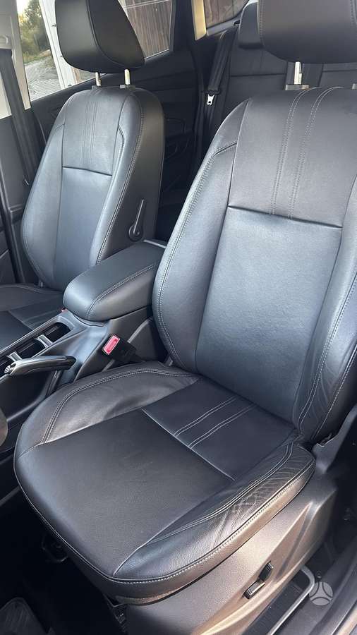 Ford C-MAX 2015 — photo 30