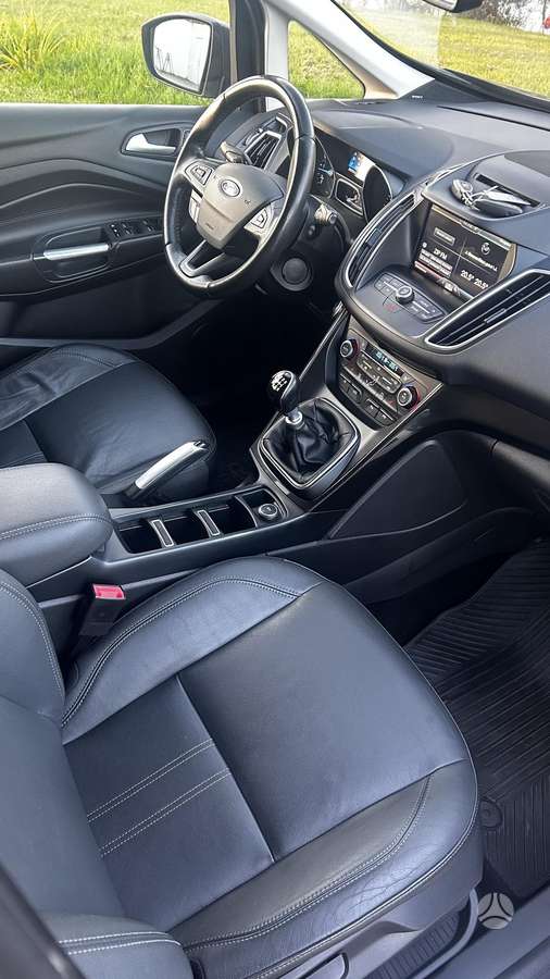 Ford C-MAX 2015 — photo 32
