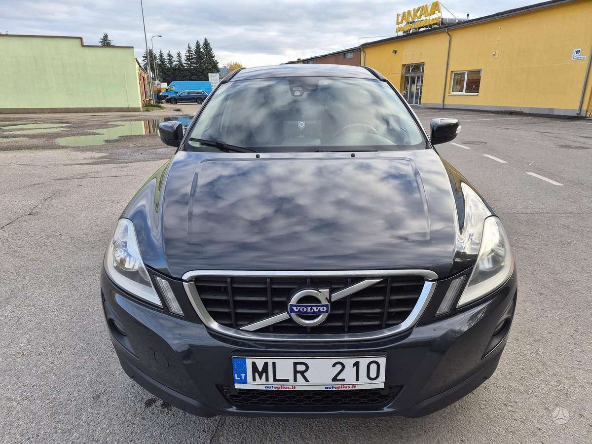 Volvo XC60 2010 — photo 9
