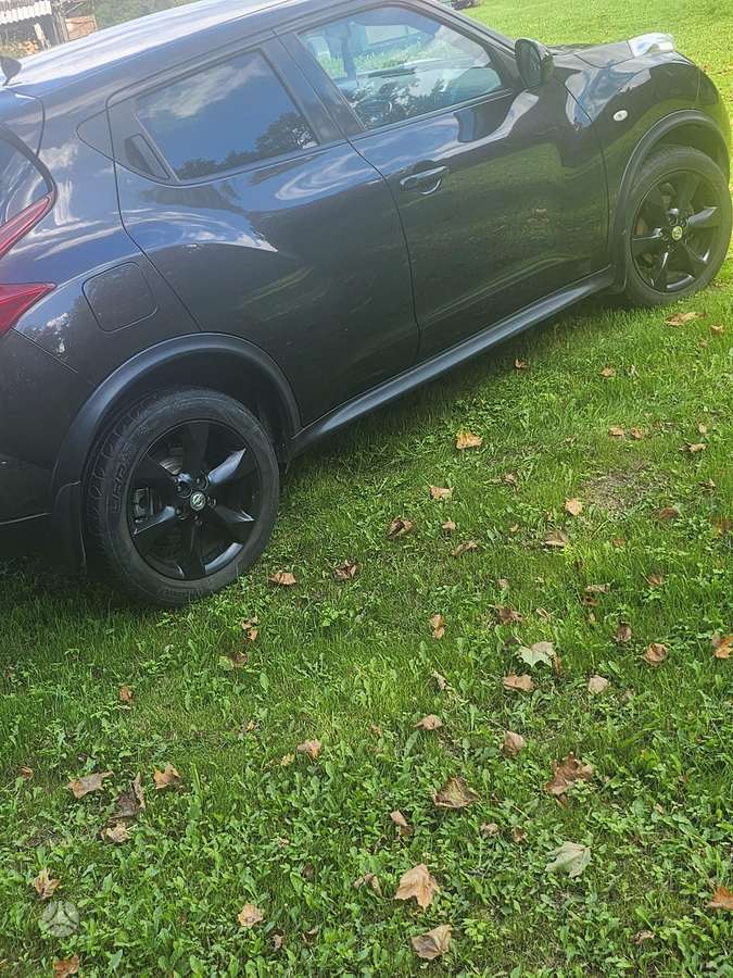 Nissan Juke 2011 — engine 1461 cm³, 110 HP (81kW)