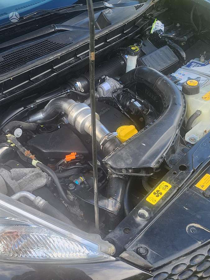 Nissan Juke 2011 — photo 5