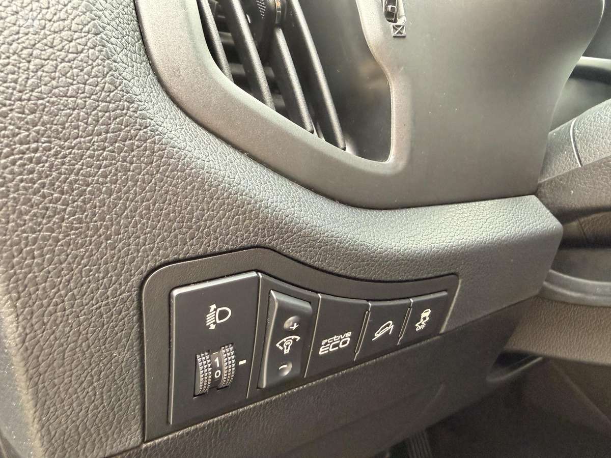 Kia Sportage 2011 — photo 15