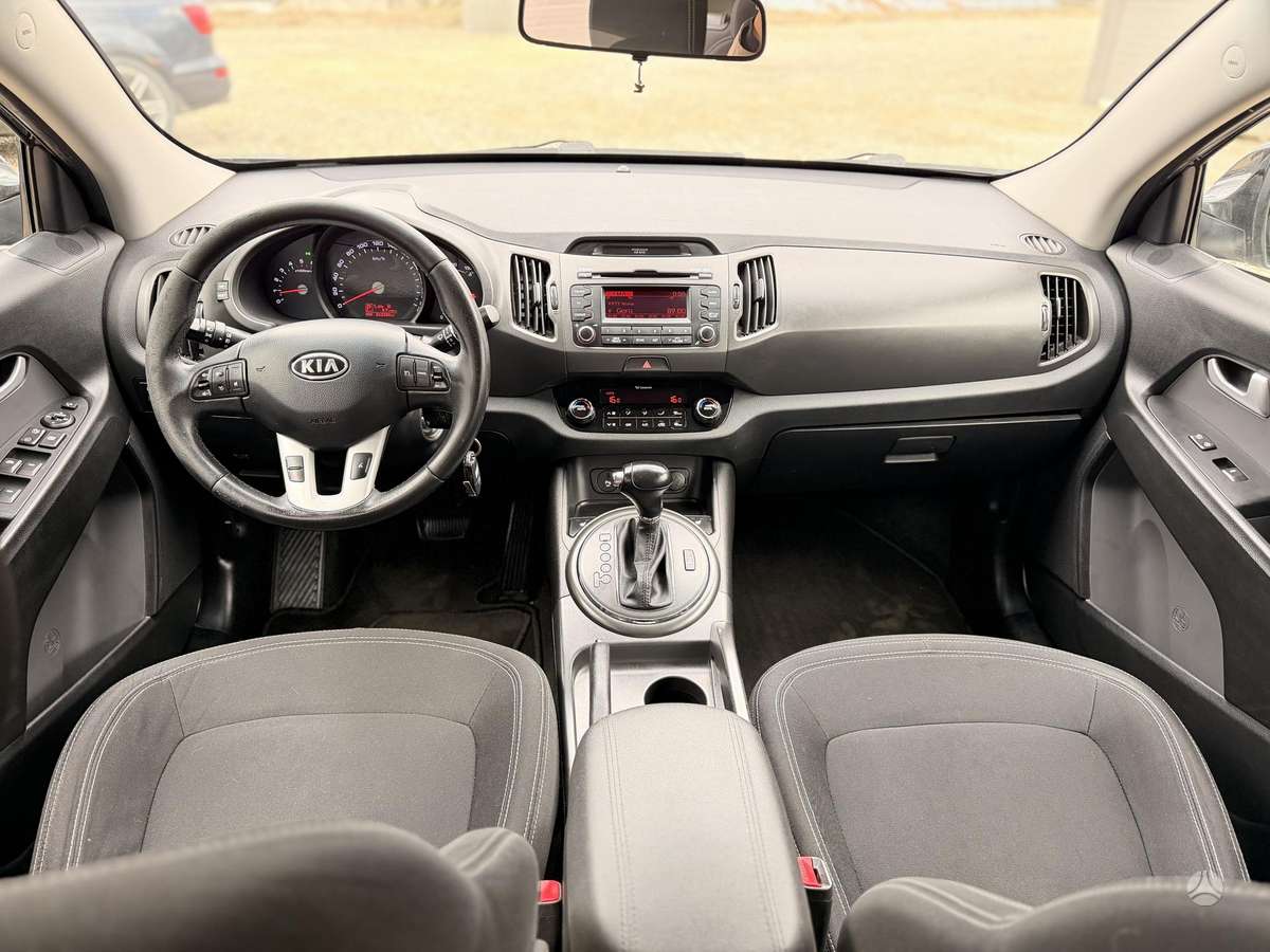 Kia Sportage 2011 — photo 16