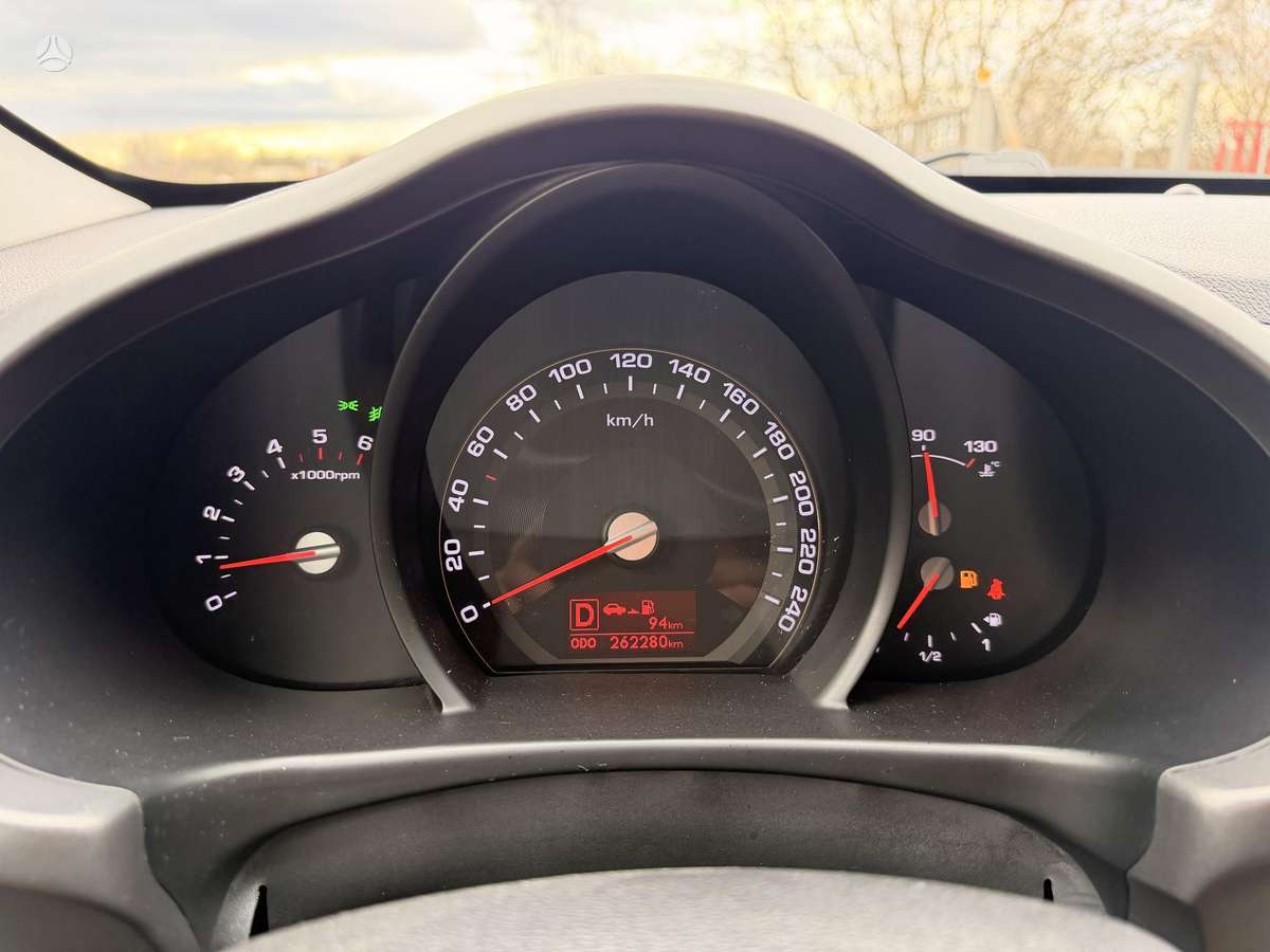Kia Sportage 2011 — photo 19