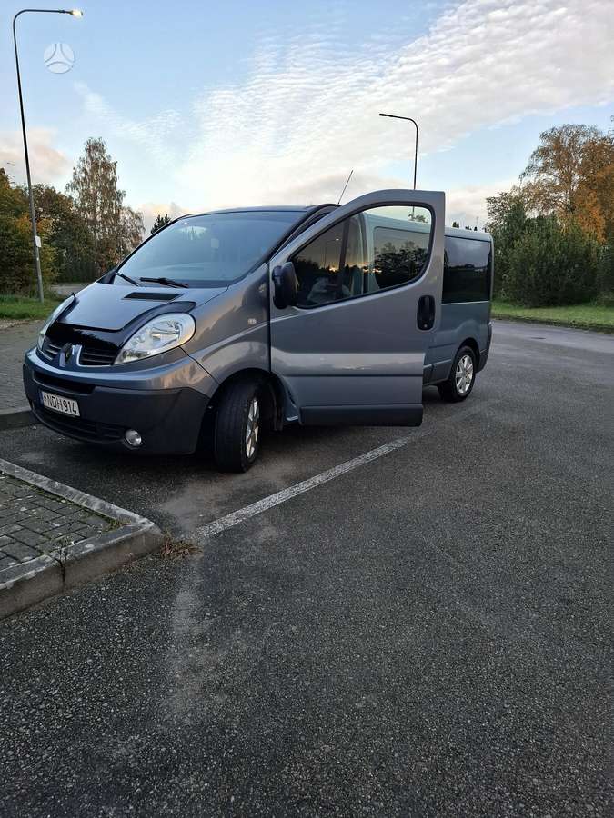 Renault Trafic 2007 — фото 16