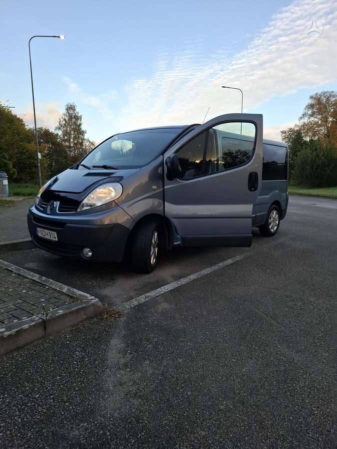 Renault Trafic 2007 — фото 18