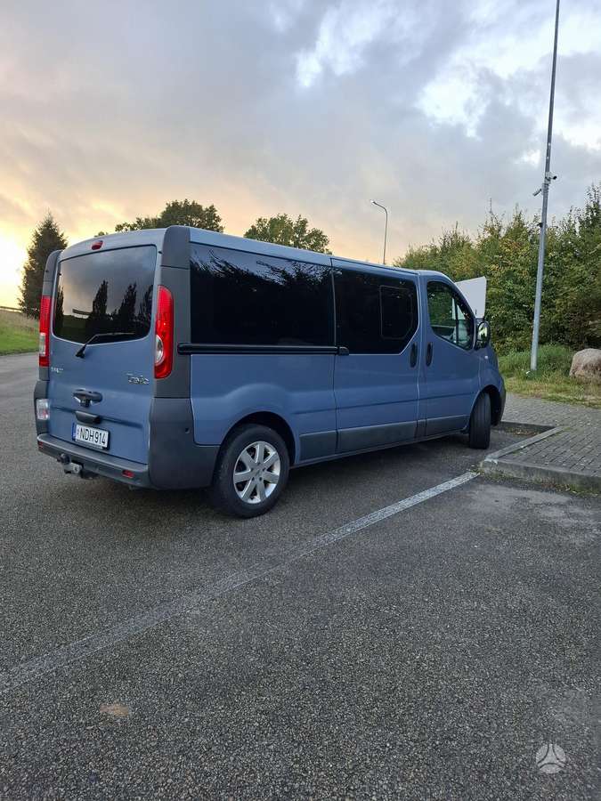 Renault Trafic 2007 — фото 20