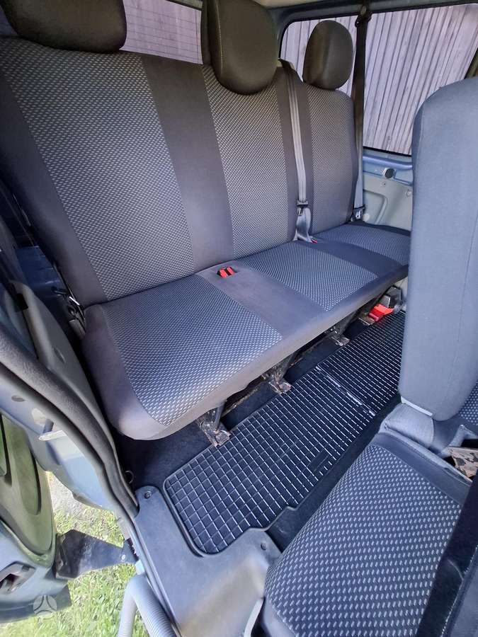 Renault Trafic 2007 — фото 23