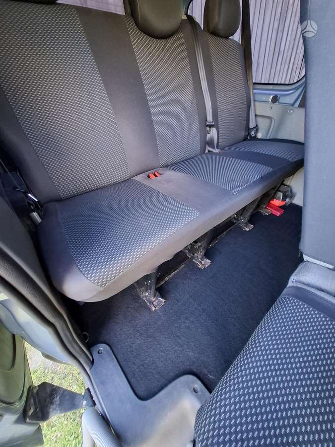 Renault Trafic 2007 — фото 24
