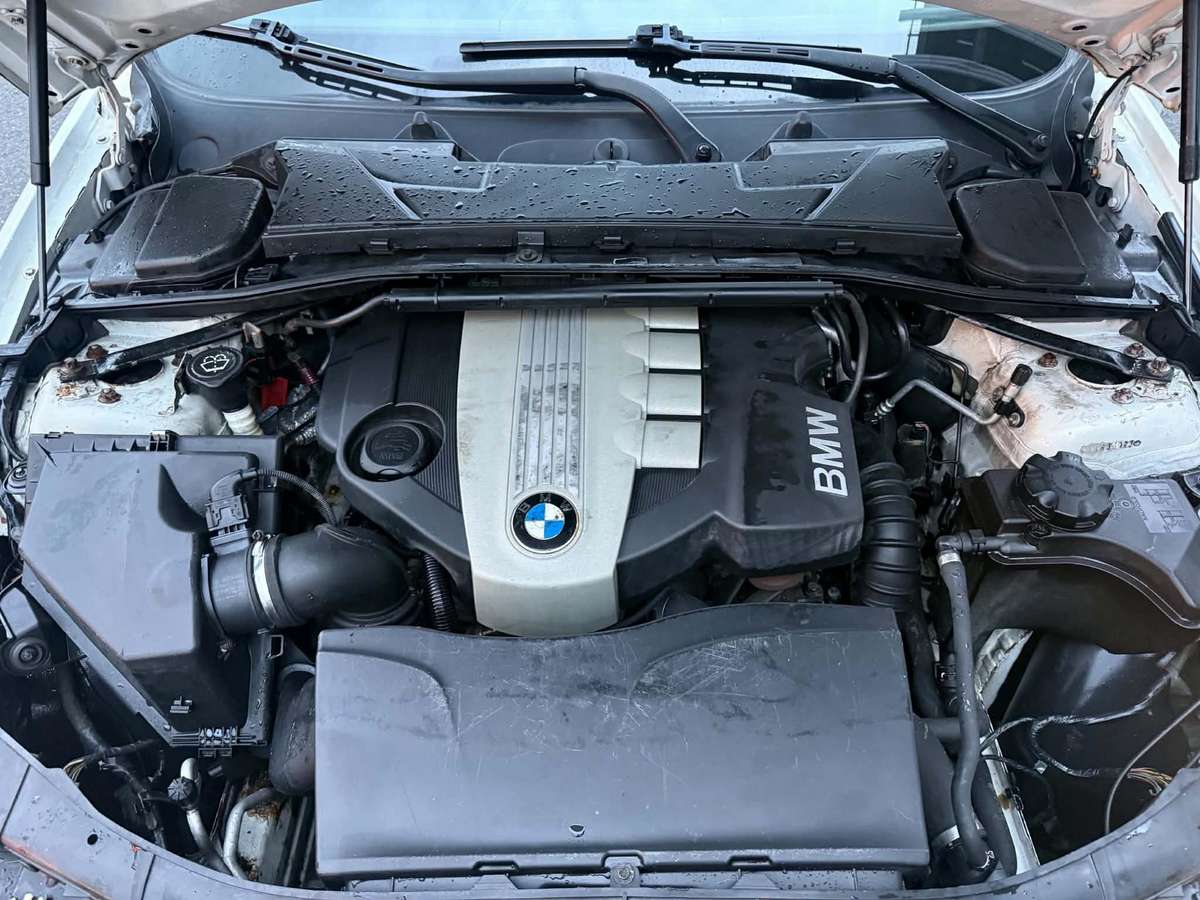 BMW 320 2007 — photo 19