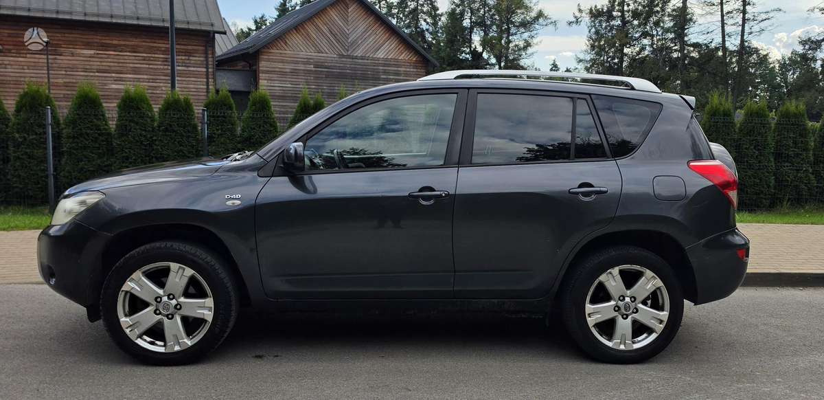 Toyota RAV4 2006 — engine 2231 cm³, 136 HP (100kW)