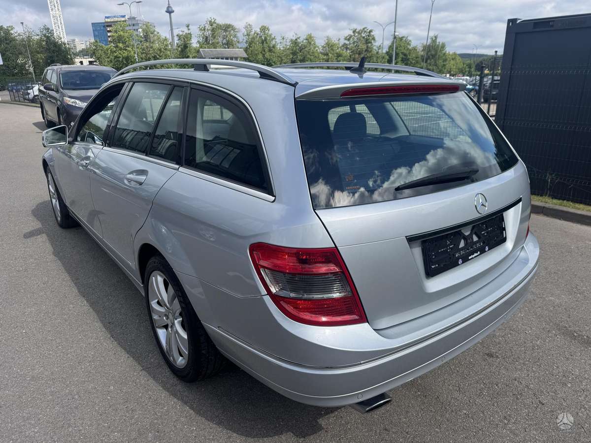 Mercedes-Benz C220 2010 — photo 6