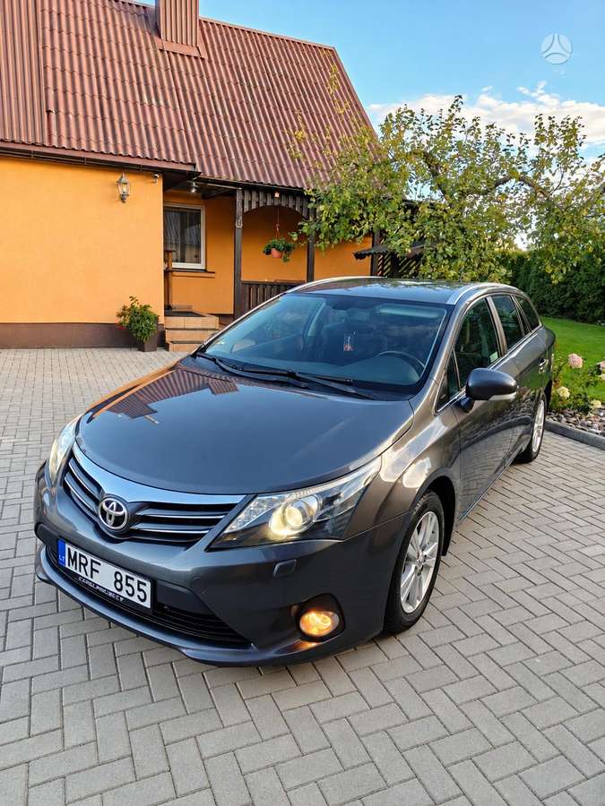 Toyota Avensis 2013 — vehicle for AFU Ukraine