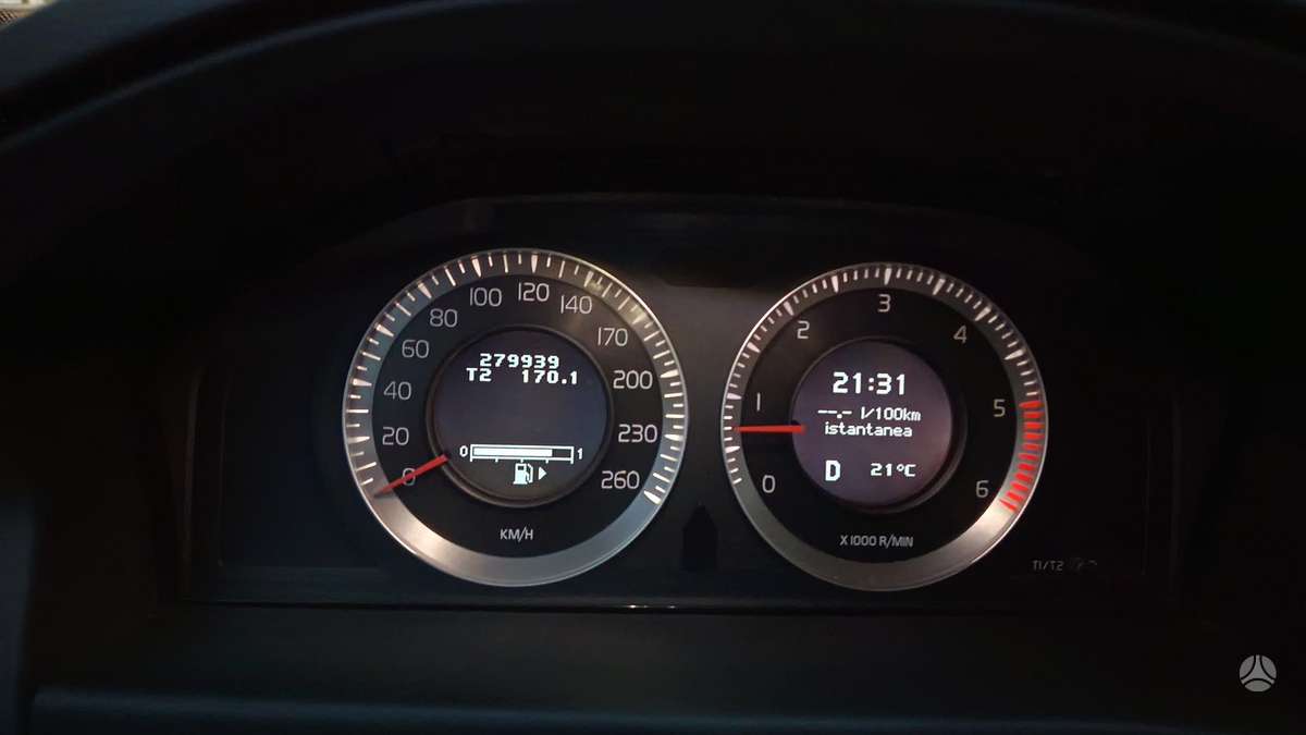 Volvo XC70 2008 — photo 18