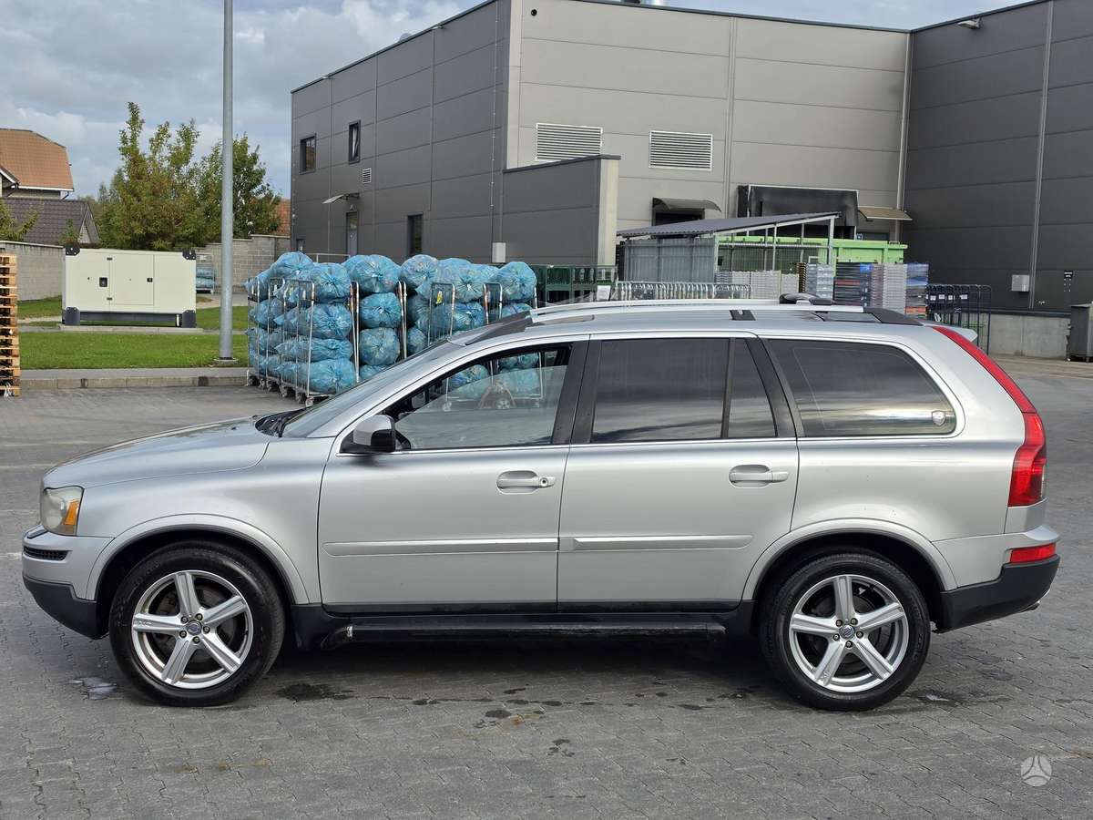 Volvo XC90 2008 — салон