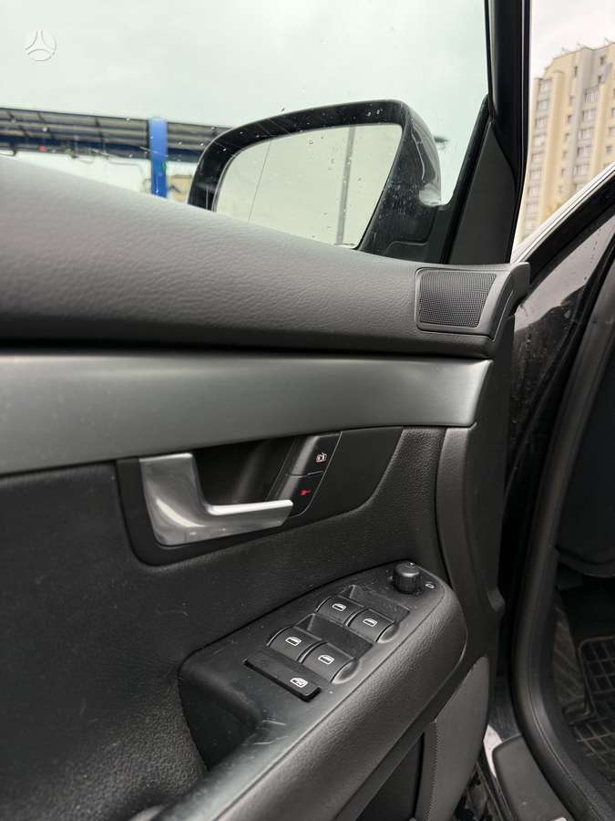 Audi A4 2006 — photo 12