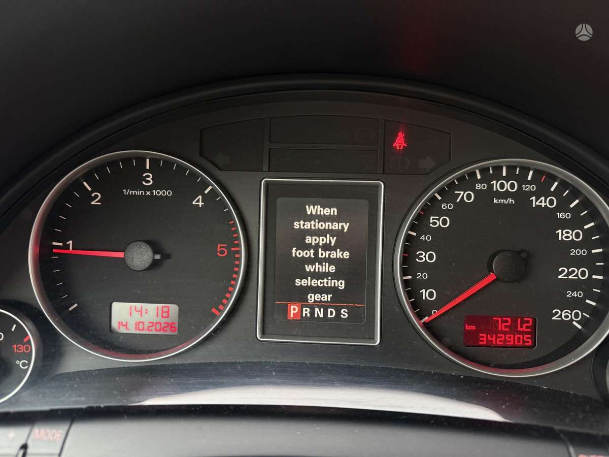Audi A4 2006 — photo 14