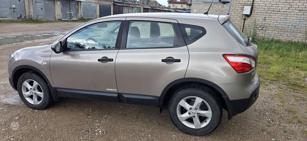 Nissan Qashqai 2010 — photo 5