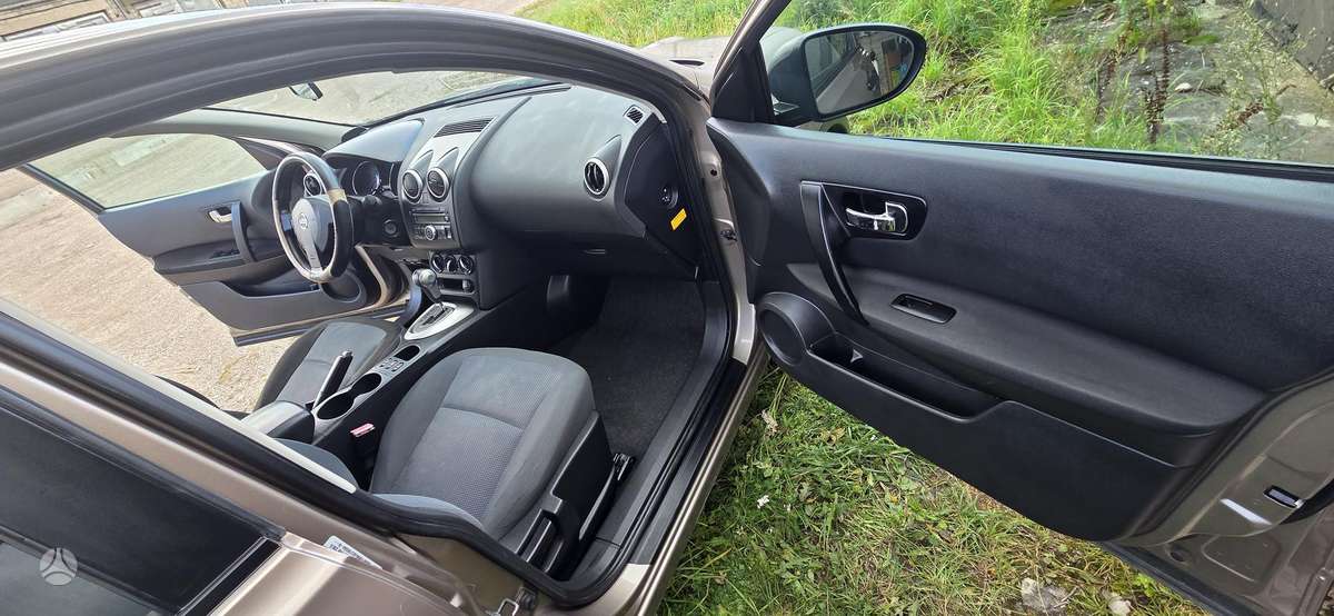 Nissan Qashqai 2010 — photo 8